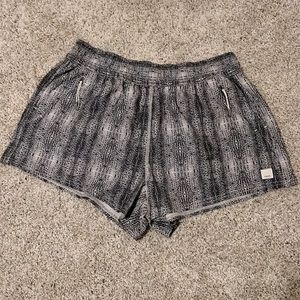 Vuori Dash Shorts - women’s